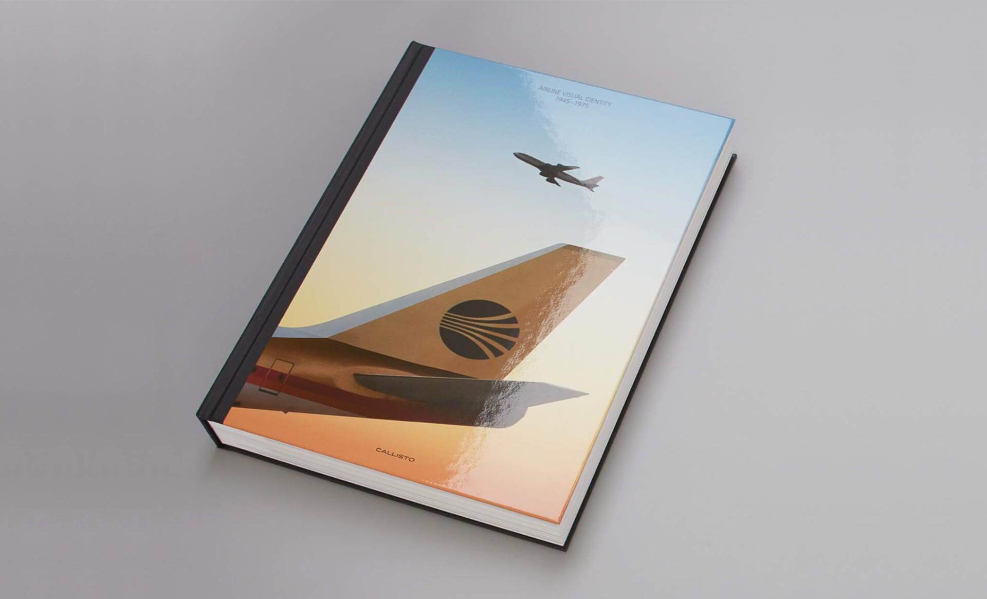 הספר 'זהות חזותית של חברות התעופה'. מחבר: M.C. HUHNE